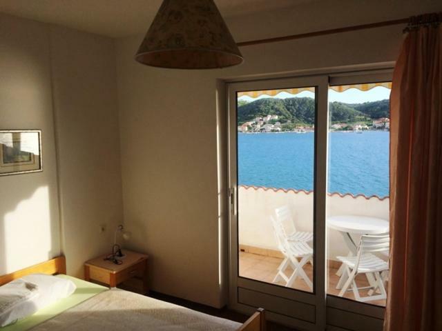Apartman Supetarska Draga Apartment Exterior photo